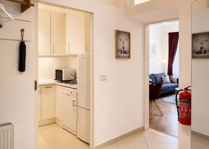 דירה 4friends Vienna, Near Schoenbrunn Palace, Stadthalle & U3 Metro וינה