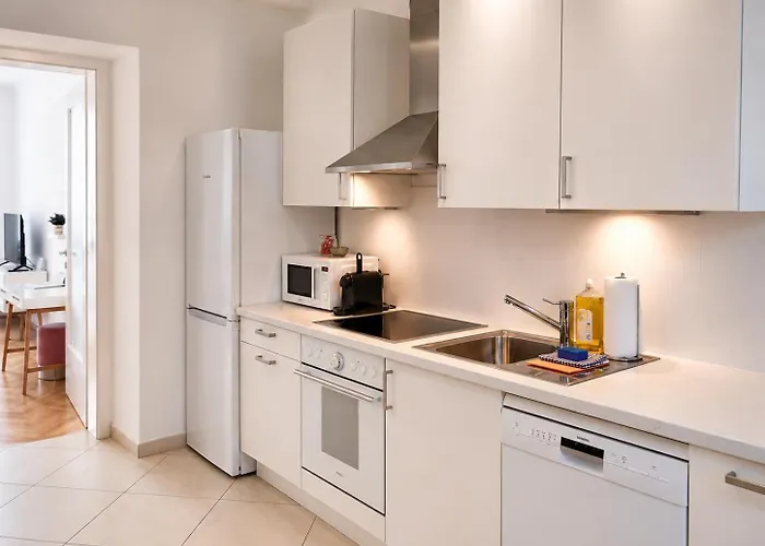 דירה 4friends Vienna, Near Schoenbrunn Palace, Stadthalle & U3 Metro וינה